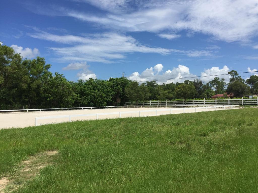 13717 E Citrus Drive, Loxahatchee Groves, FL 33470