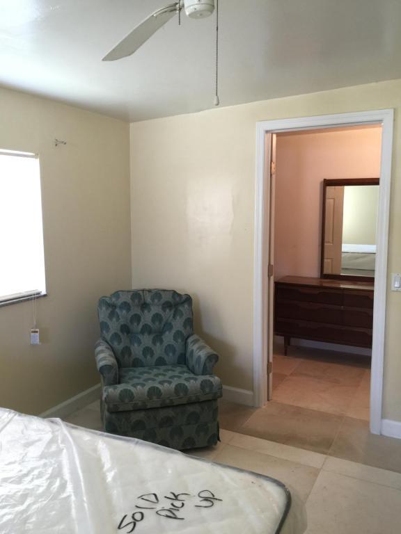 13717 E Citrus Drive, Loxahatchee Groves, FL 33470
