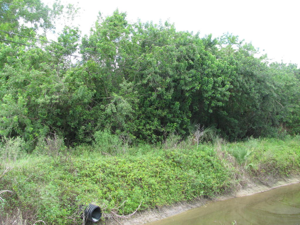 Xxx 63rd Road N, Loxahatchee, FL 33470