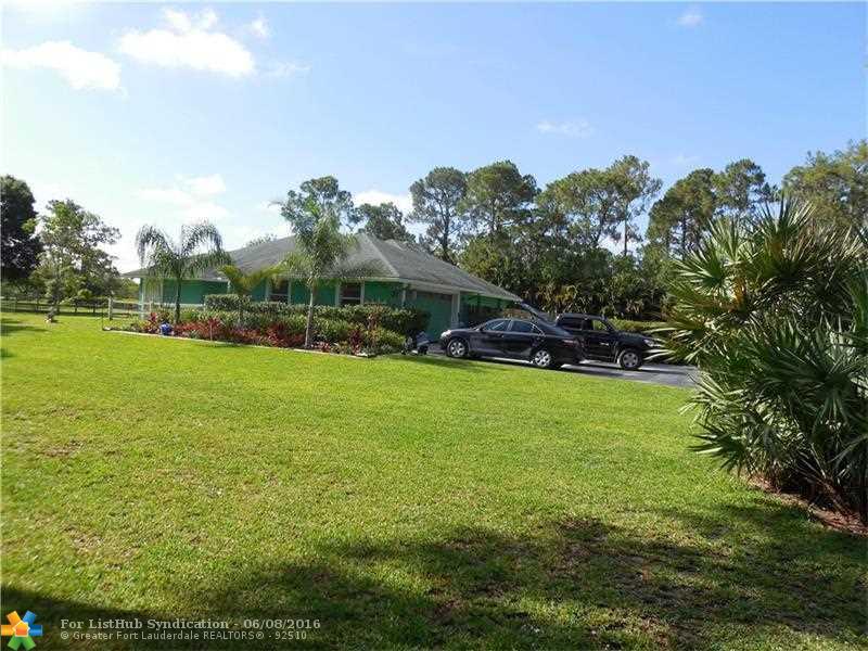 Loxahatchee, FL 33470