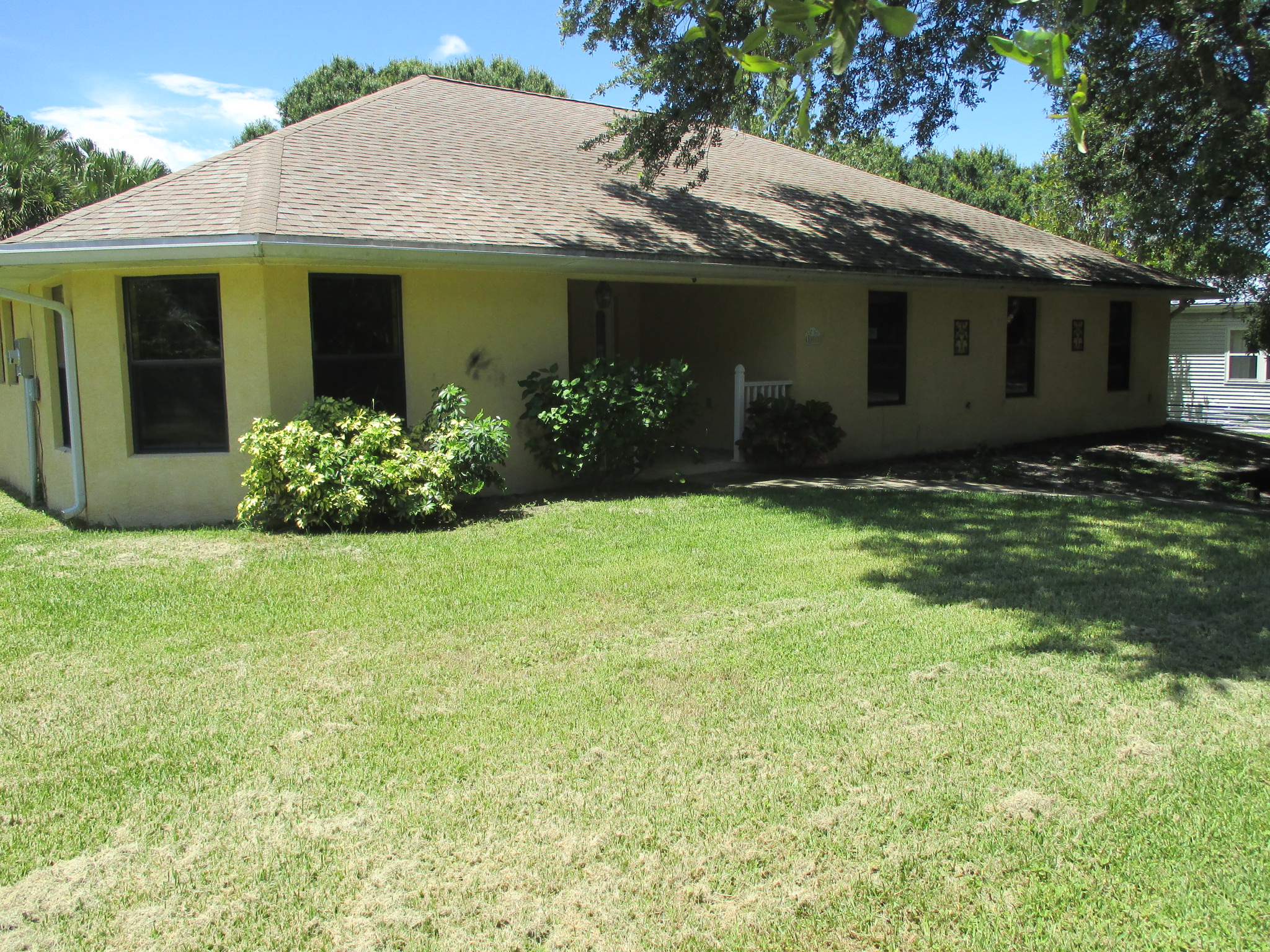 1063 Mayford Lake Rd., Moorehaven, FL 33471