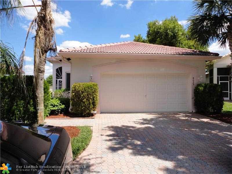 8035 Pisa Dr, Boynton Beach, FL 33472