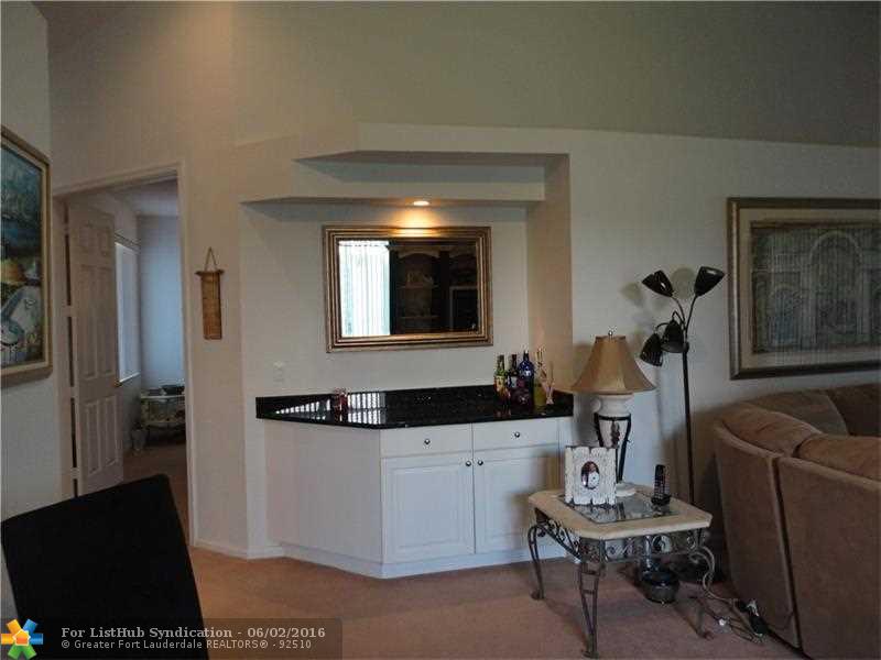 8035 Pisa Dr, Boynton Beach, FL 33472