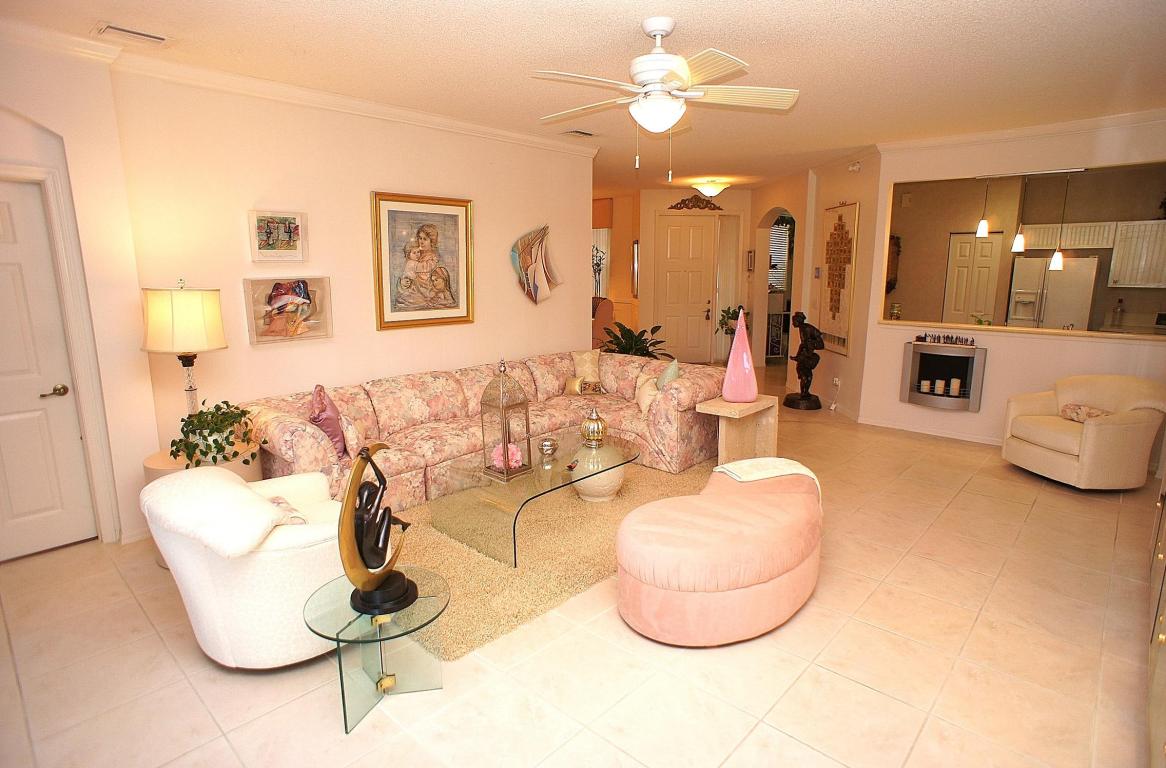 8074 Aberdeen Drive, Boynton Beach, FL 33472