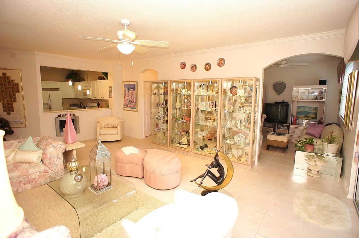 8074 Aberdeen Drive, Boynton Beach, FL 33472
