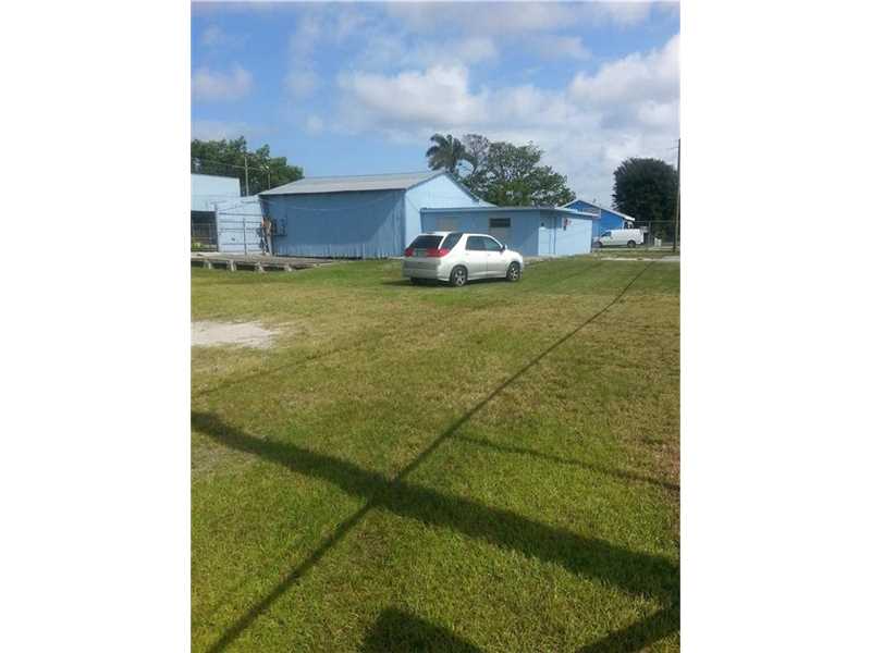 407 South Barfield Hwy, Pahokee, FL 33476