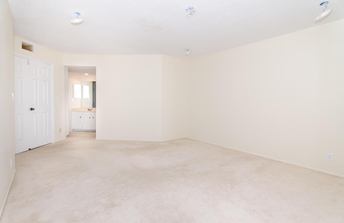 135 Seabreeze Circle, Jupiter, FL 33477