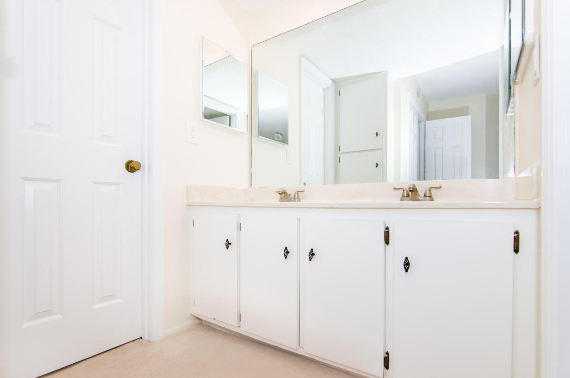 135 Seabreeze Circle, Jupiter, FL 33477