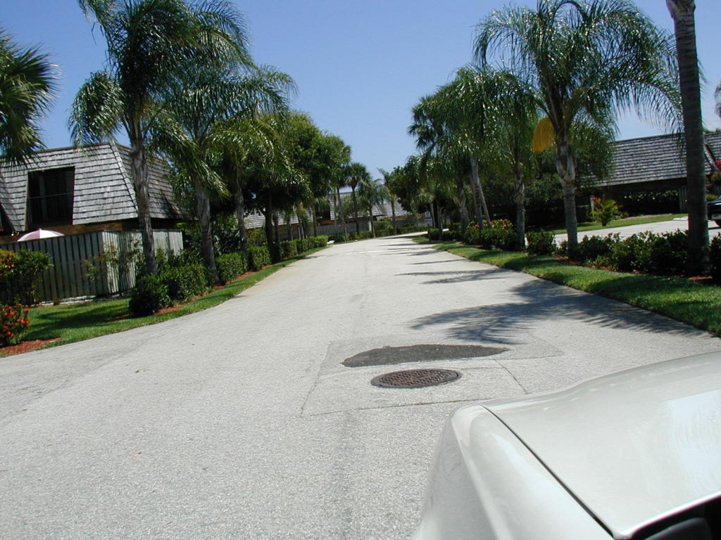 1420 Ocean Way, Jupiter, FL 33477