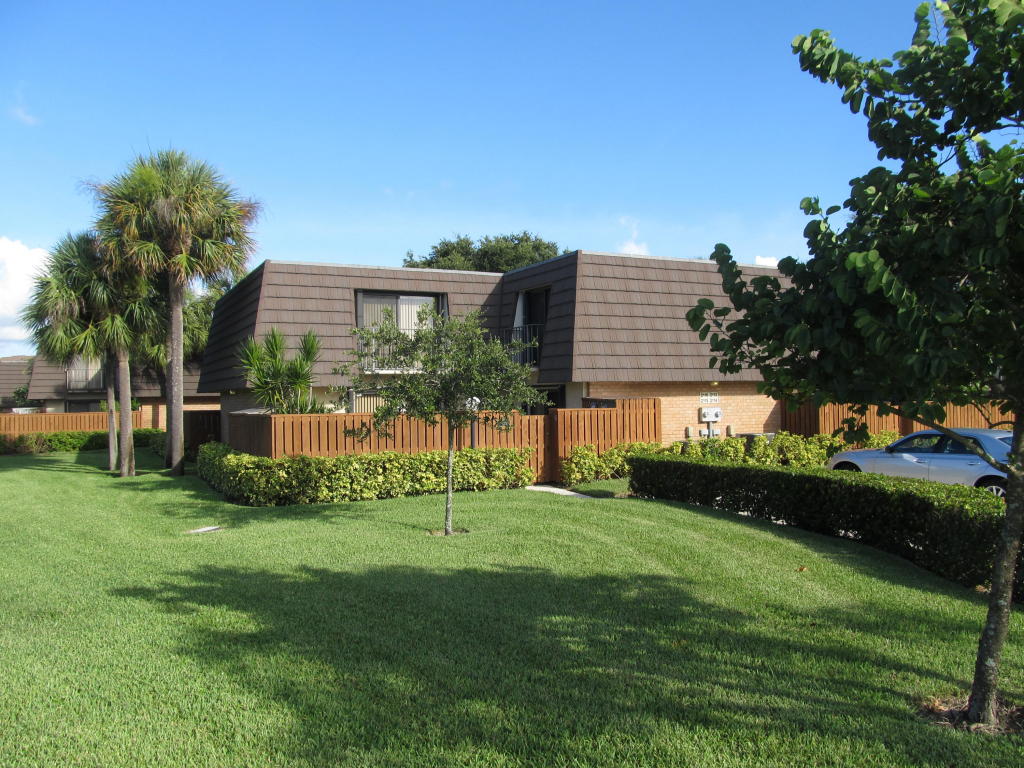 2115 21st Court, Jupiter, FL 33477