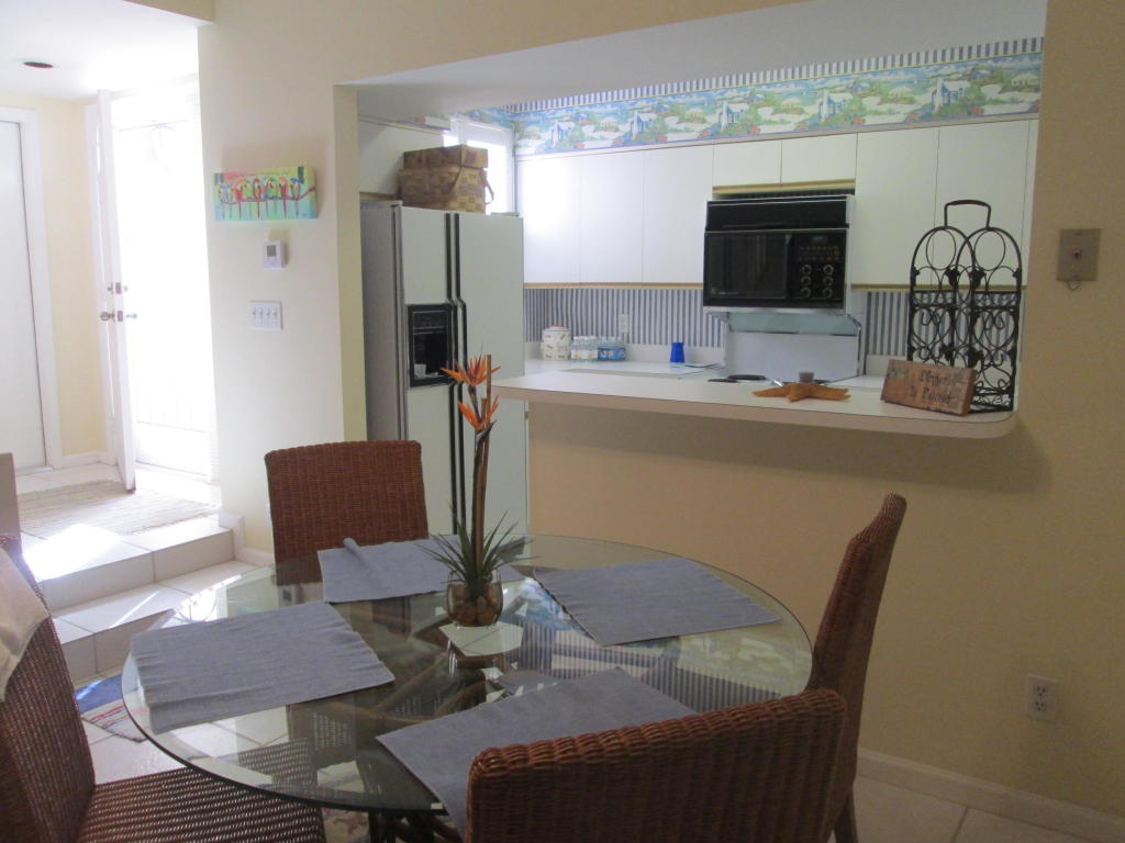 4207 Fairway Drive N, Jupiter, FL 33477