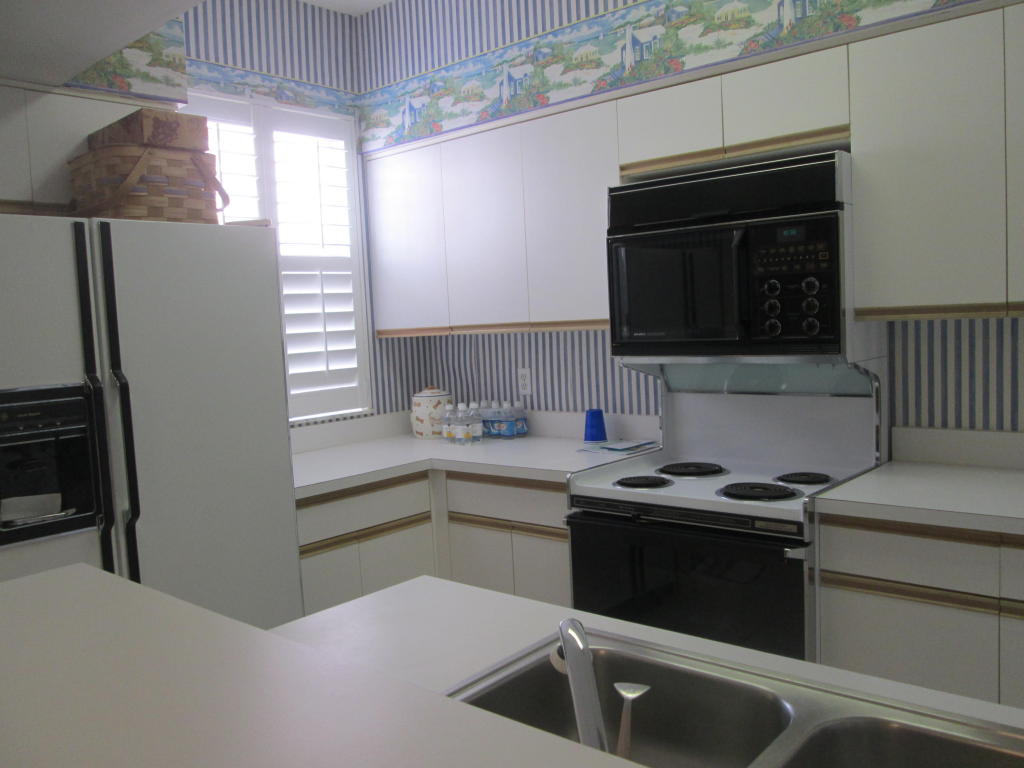 4207 Fairway Drive N, Jupiter, FL 33477