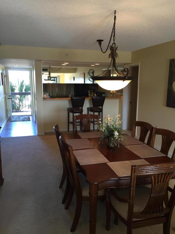 601 Seafarer Circle, Jupiter, FL 33477