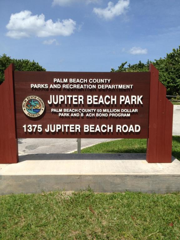 2508 Fairway Drive N, Jupiter, FL 33477