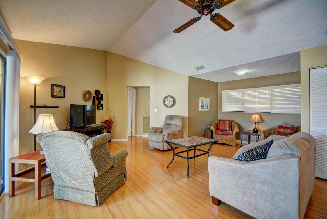 1127 E Seminole Avenue, Jupiter, FL 33477