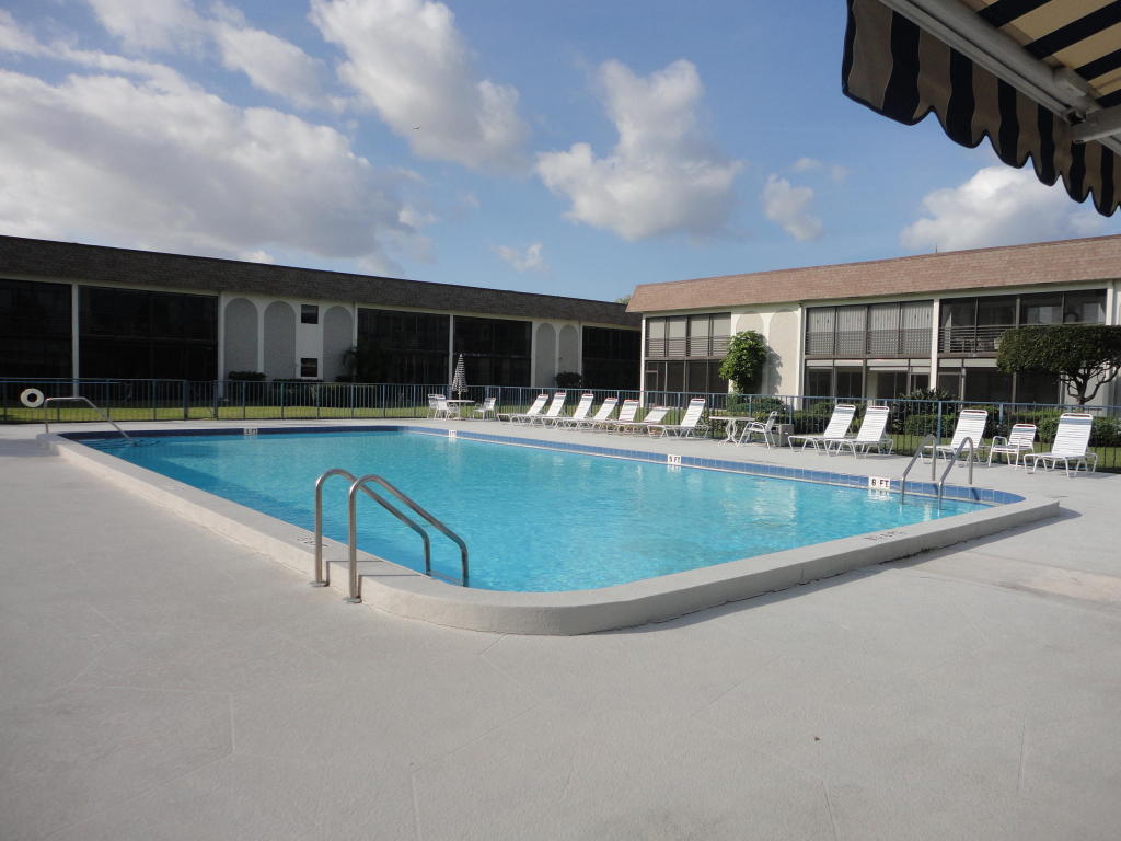 755 Saturn St #A204, Jupiter, FL 33477