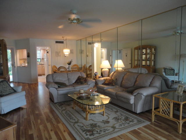 755 Saturn St #A204, Jupiter, FL 33477