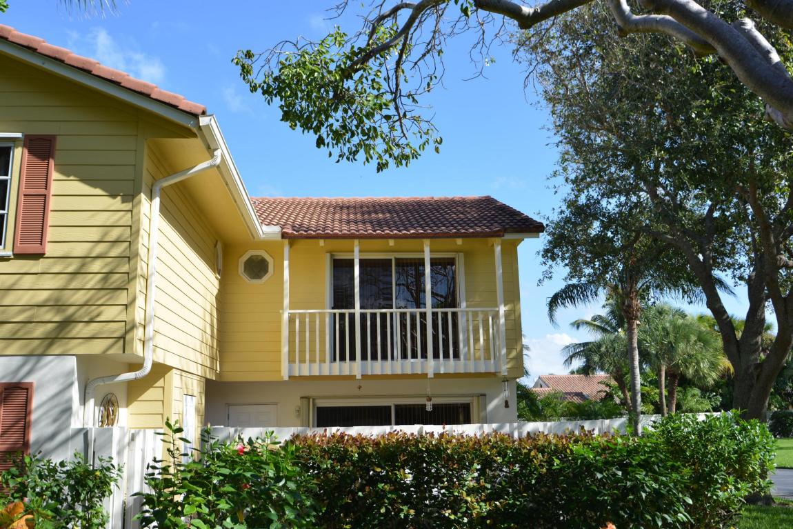 223 Seabreeze Circle, Jupiter, FL 33477