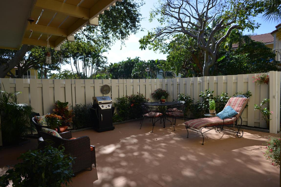 223 Seabreeze Circle, Jupiter, FL 33477