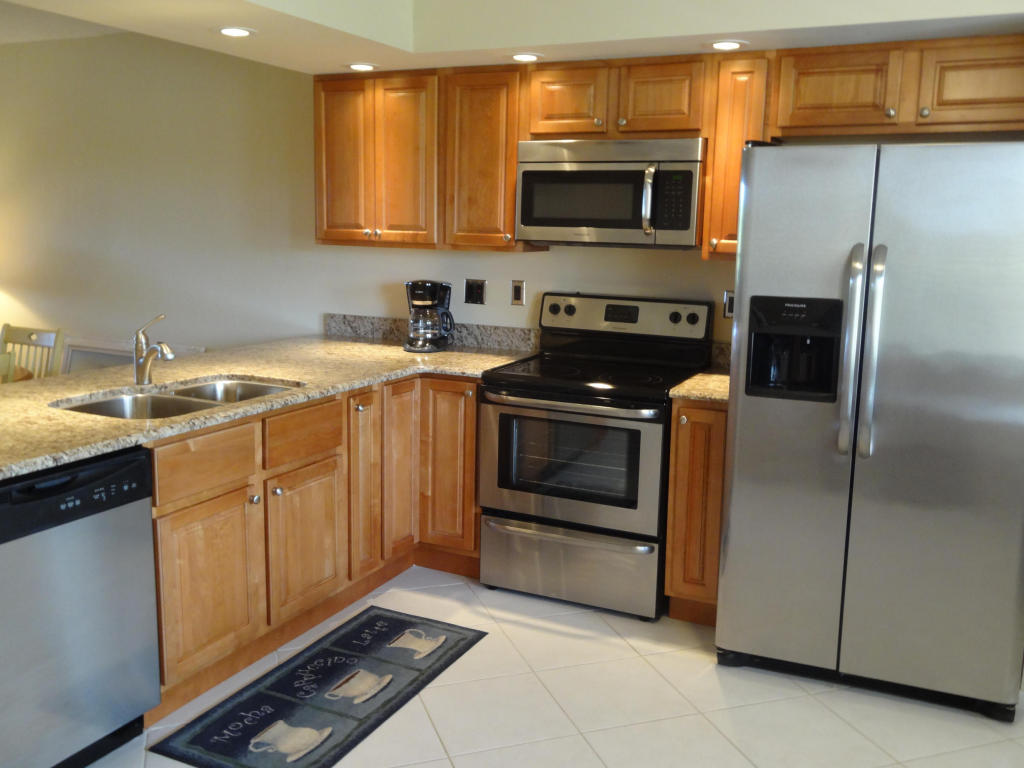 275 Palm Avenue, Jupiter, FL 33477