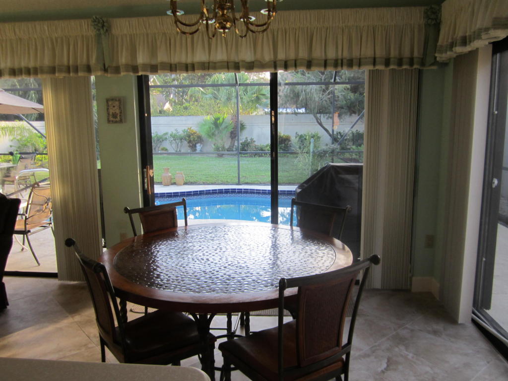 211 E River Park Drive, Jupiter, FL 33477
