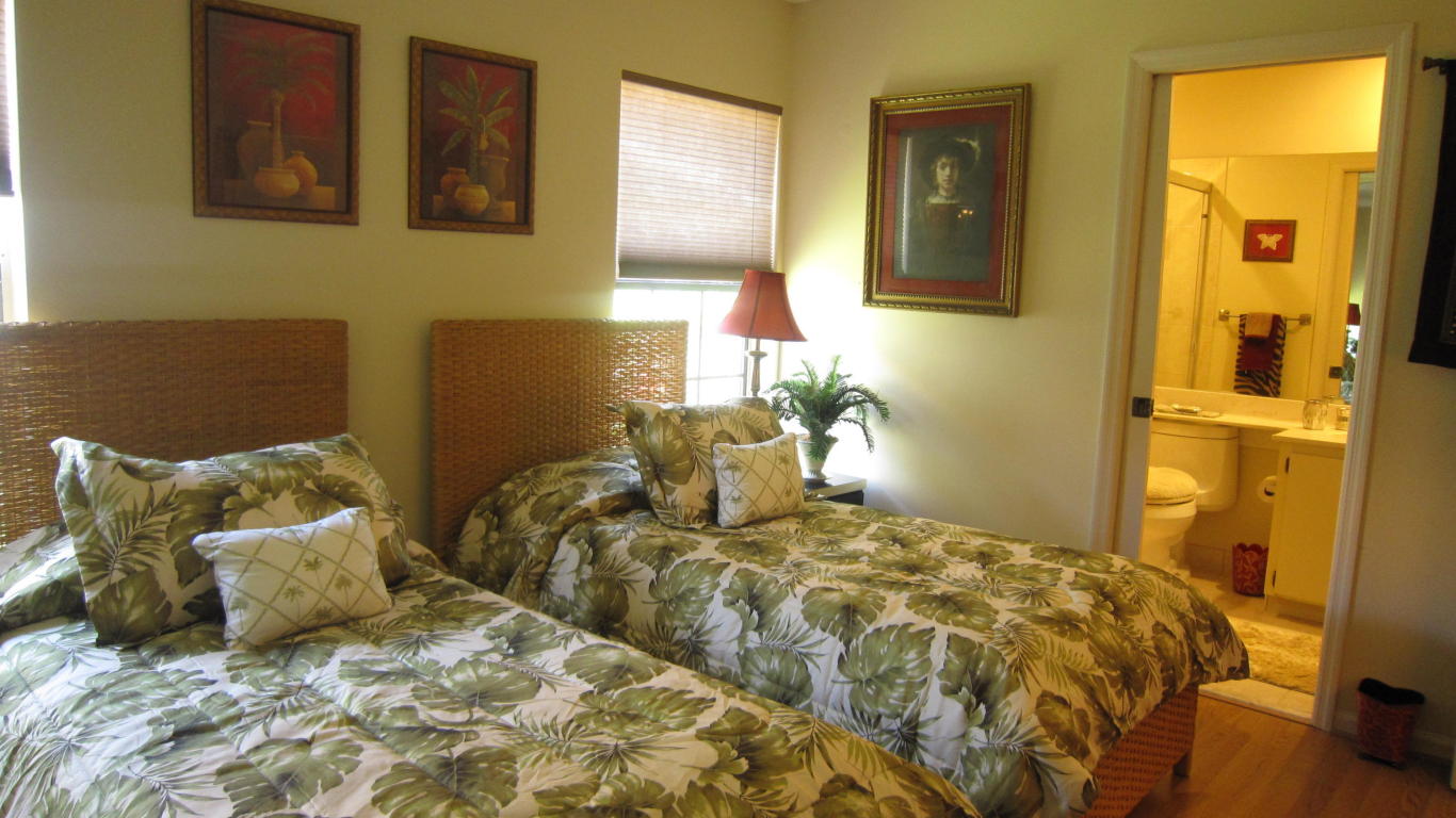 1483 Via Del Sol, Jupiter, FL 33477