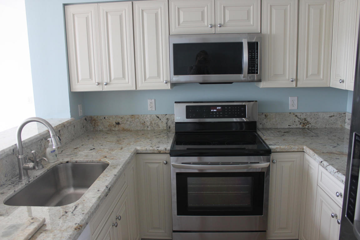 1209 Mainsail, Jupiter, FL 33477