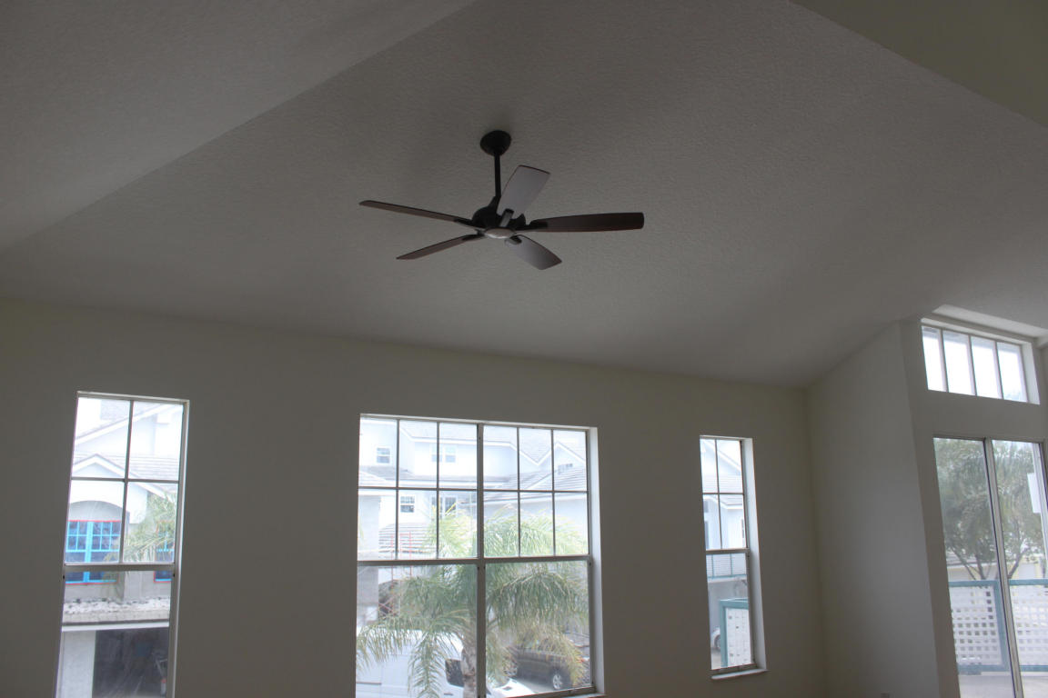 1209 Mainsail, Jupiter, FL 33477