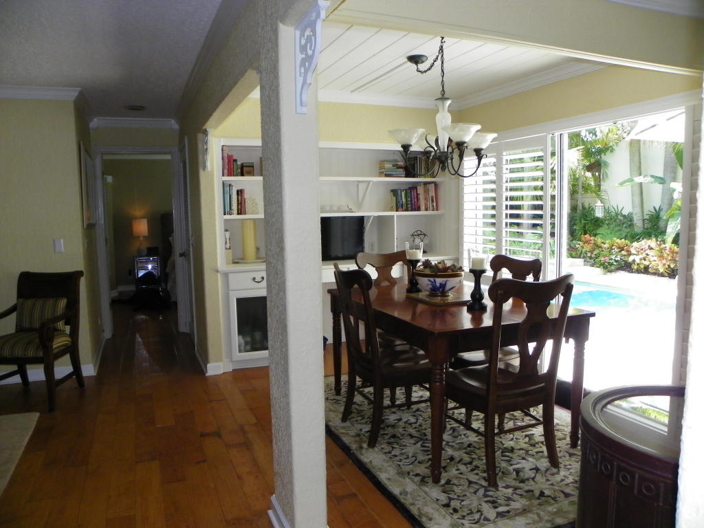 110 E Spearfish Lane, Jupiter, FL 33477