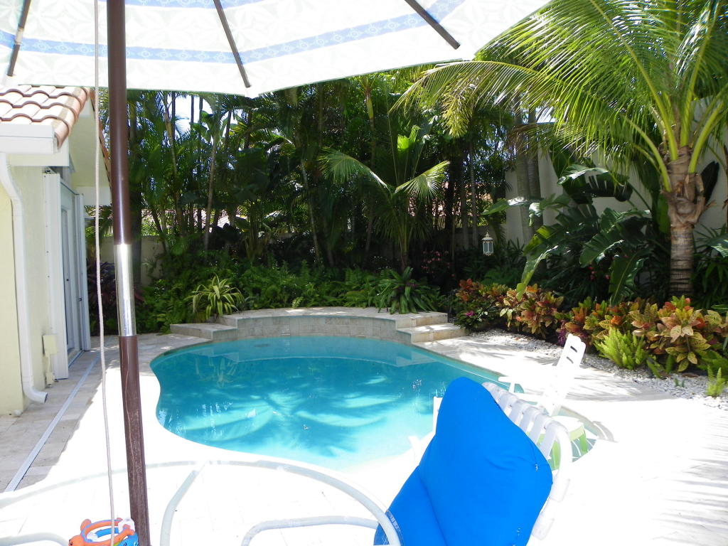 110 E Spearfish Lane, Jupiter, FL 33477