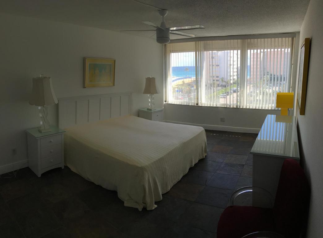 3589 S Ocean Boulevard, South Palm Beach, FL 33480