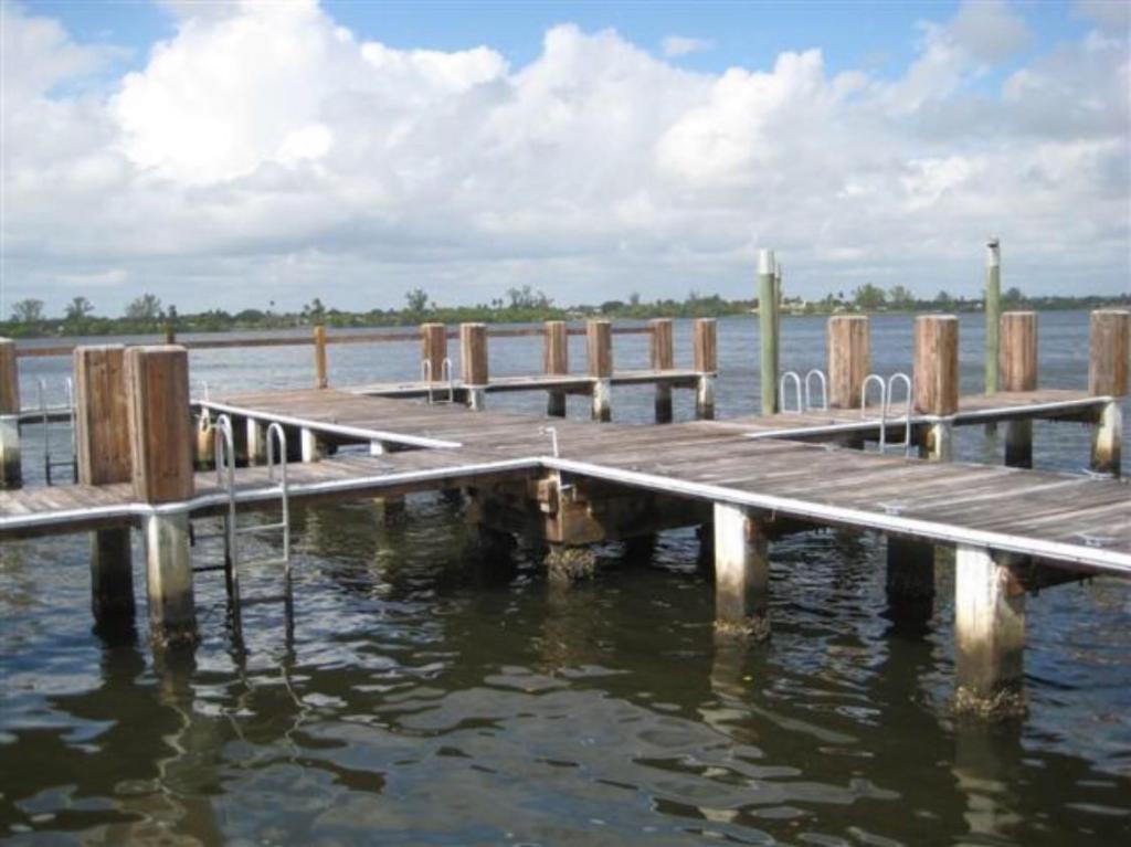2840 S Ocean Boulevard, Palm Beach, FL 33480