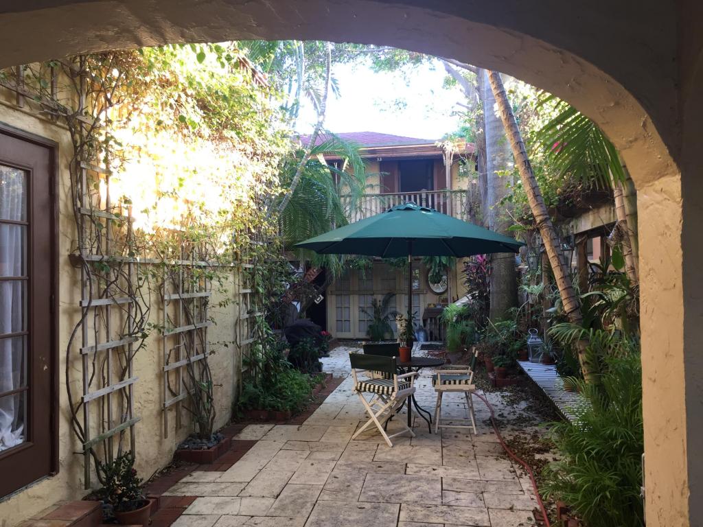 232 Australian Ave, Palm Beach, FL 33480
