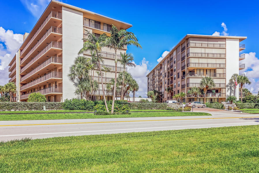 3545 S Ocean Blvd, Palm Beach, FL 33480