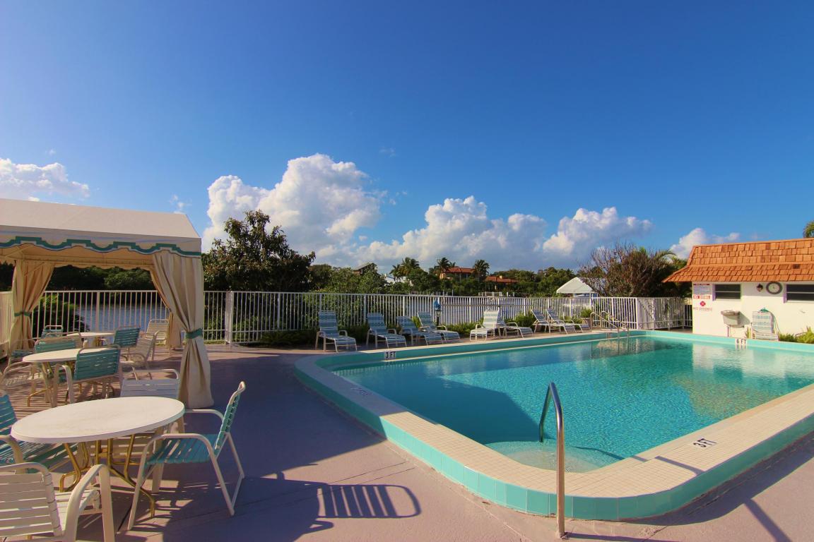 4201 S Ocean Boulevard, Palm Beach, FL 33480