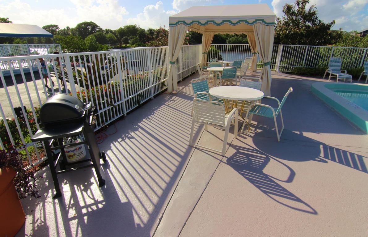 4201 S Ocean Boulevard, Palm Beach, FL 33480