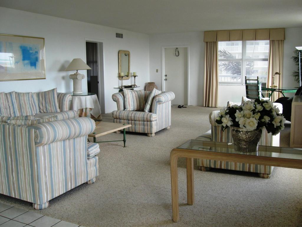 2565 S Ocean Boulevard, Palm Beach, FL 33480
