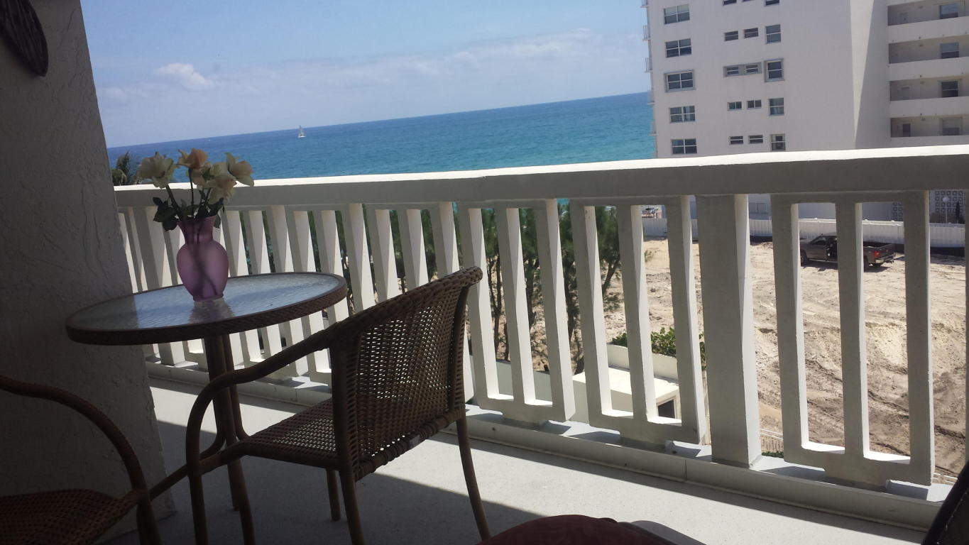 3570 S Ocean Boulevard, South Palm Beach, FL 33480