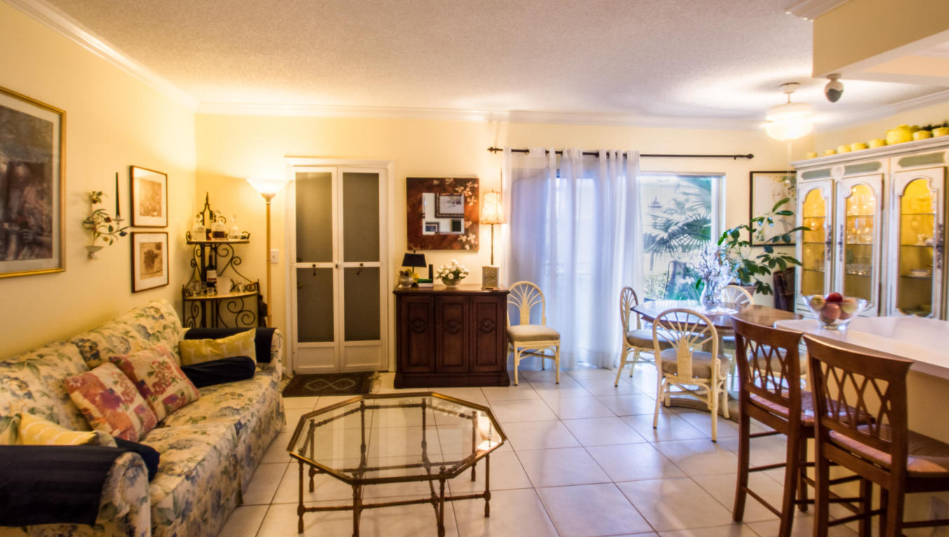 4201 S Ocean Boulevard, South Palm Beach, FL 33480