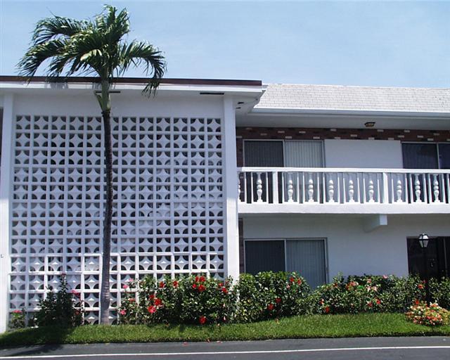 4201 S Ocean Boulevard, South Palm Beach, FL 33480