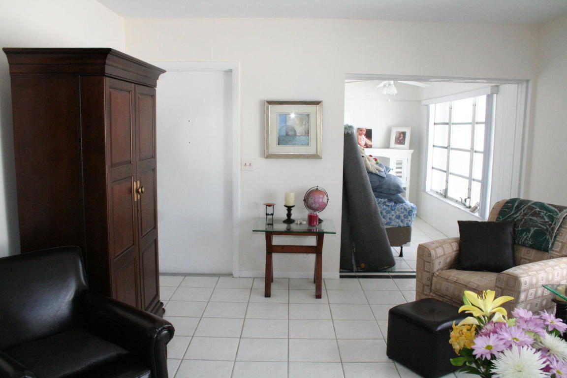 4501 S Ocean Boulevard, South Palm Beach, FL 33480