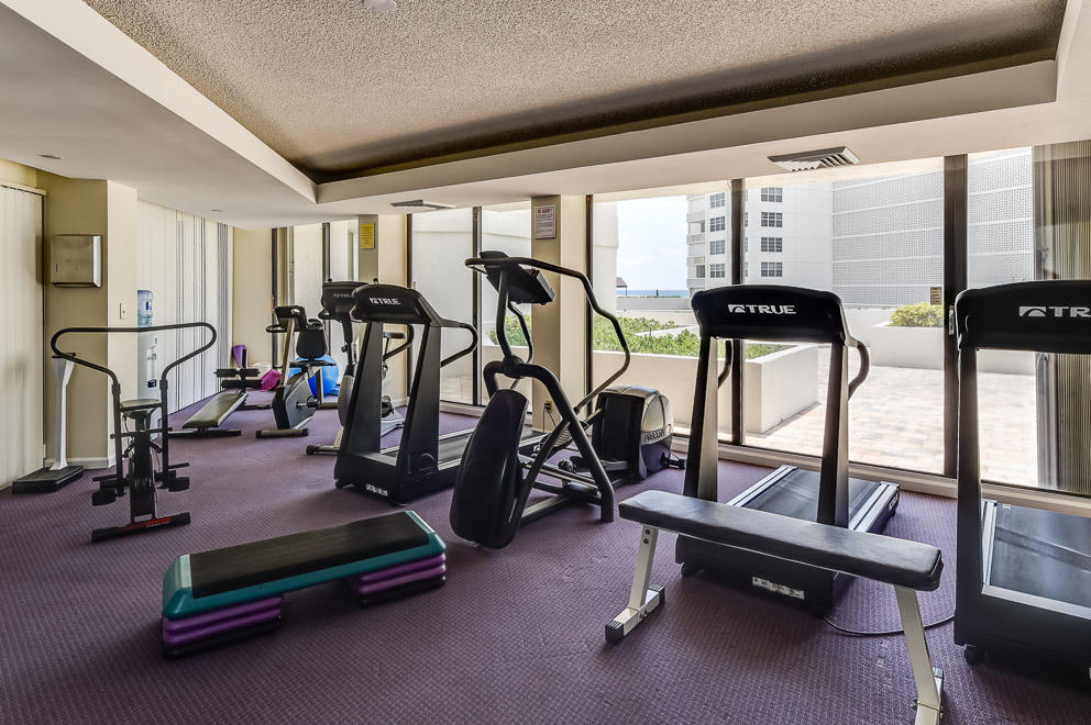 3560 S Ocean Boulevard, South Palm Beach, FL 33480