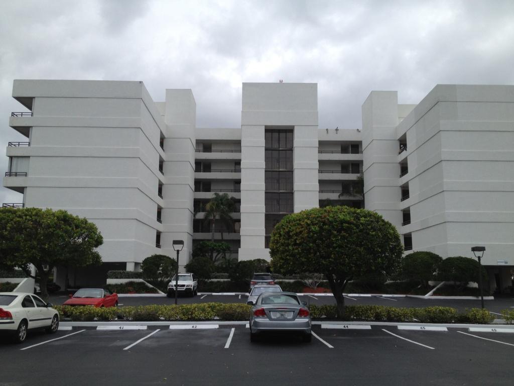 3555 S Ocean Boulevard, South Palm Beach, FL 33480