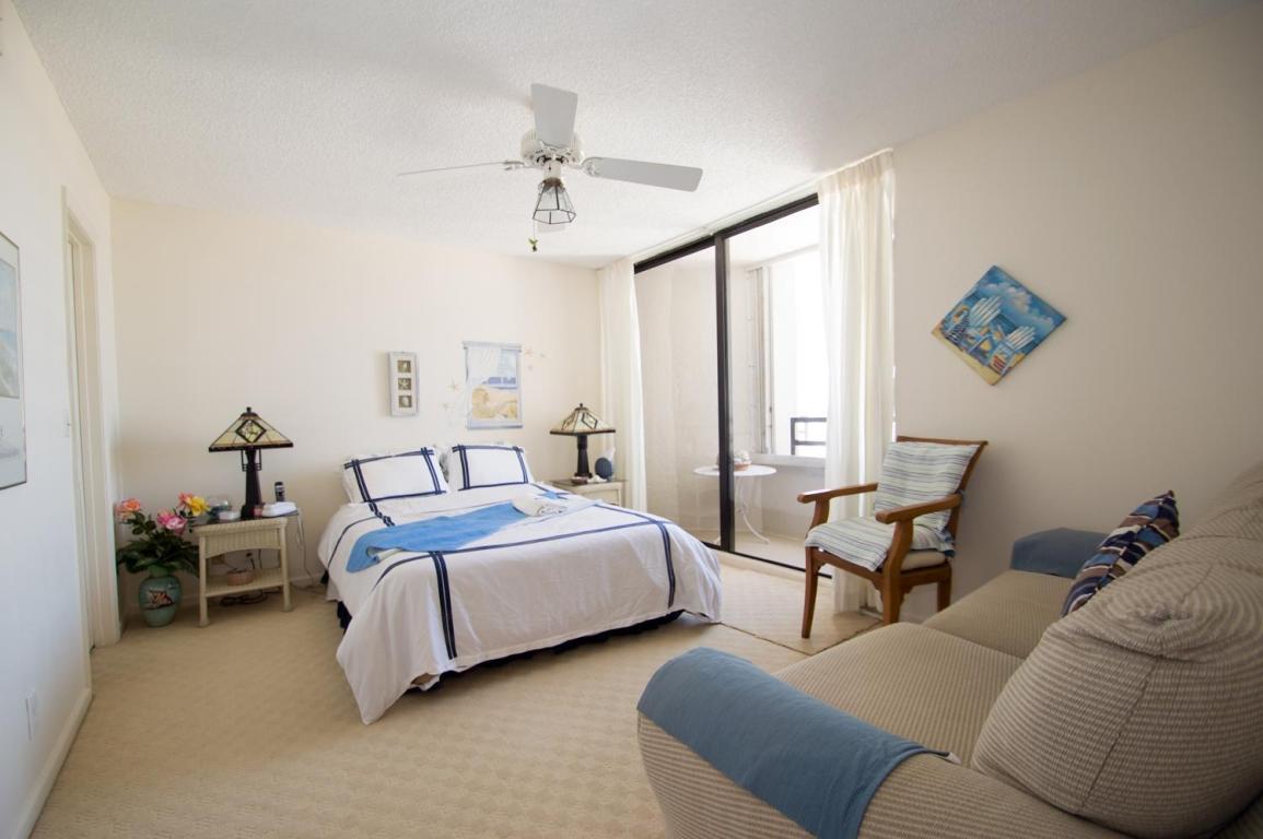 3560 S Ocean Boulevard, Palm Beach, FL 33480