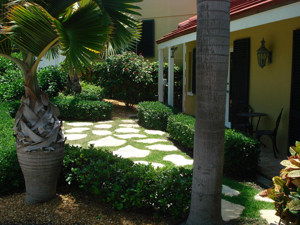 1534 N Ocean Way, Palm Beach, FL 33480