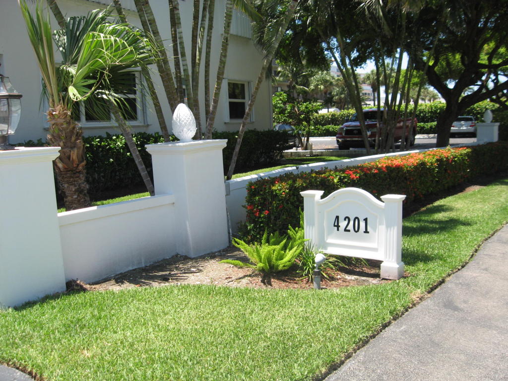 4201 S Ocean Boulevard, Palm Beach, FL 33480