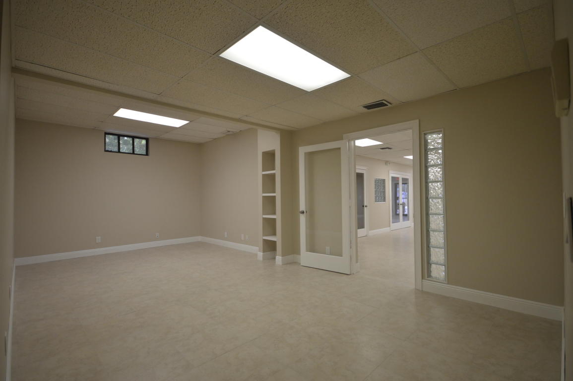525 SE 6th Avenue, Delray Beach, FL 33483