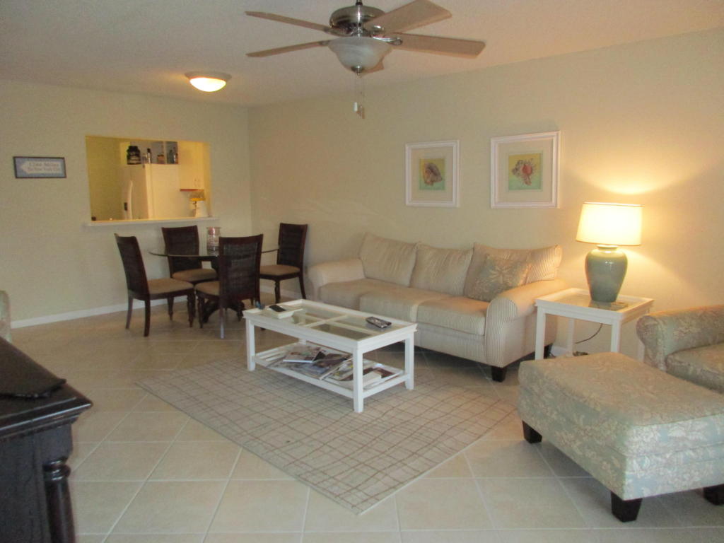 30 Pelican Pointe Drive, Delray Beach, FL 33483