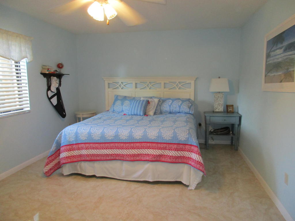 30 Pelican Pointe Drive, Delray Beach, FL 33483