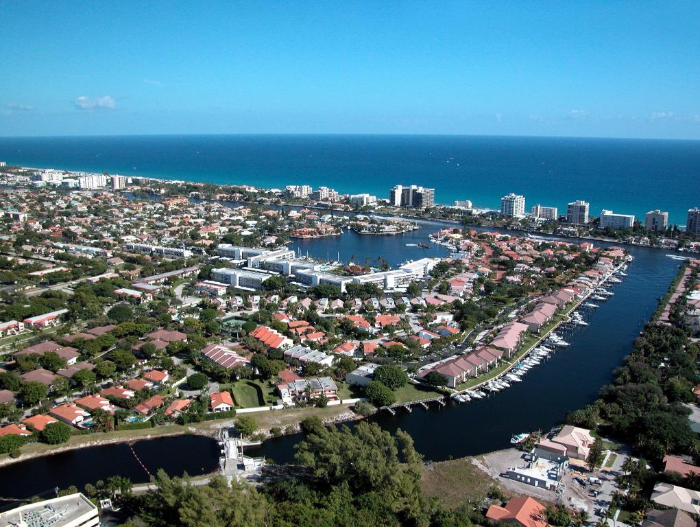 210 Captains Walk, Delray Beach, FL 33483